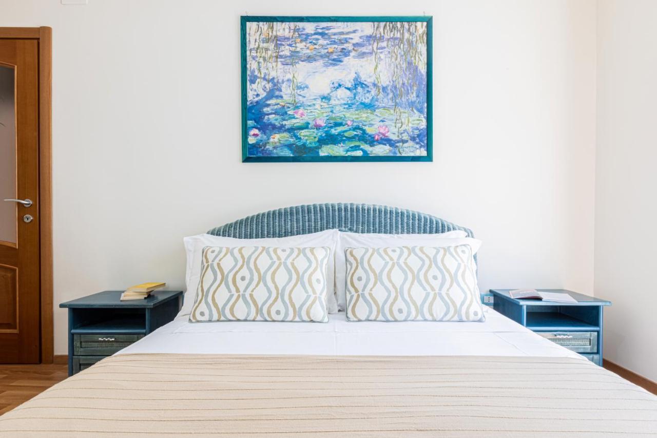 Sorrentovibes - Spacious 3 Bedrooms Apartment In Sorrento Oldtown Bagian luar foto